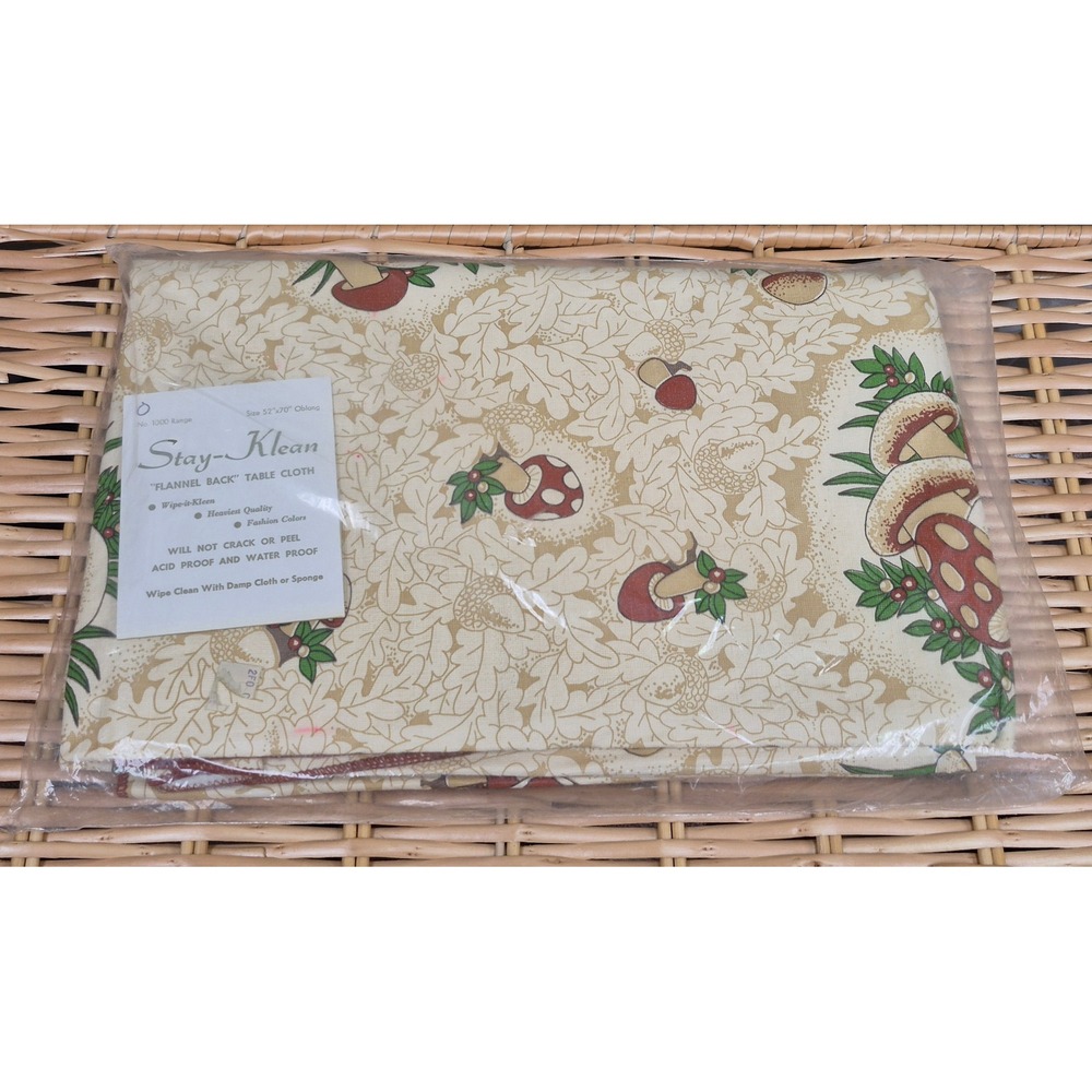 Vintage Stay-Klean Mushroom Acorn Flannel Back Tablecloth Oblong 52x70 Retro Tan